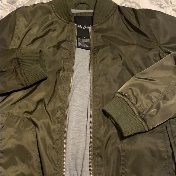 Top - Picture 2 of 3